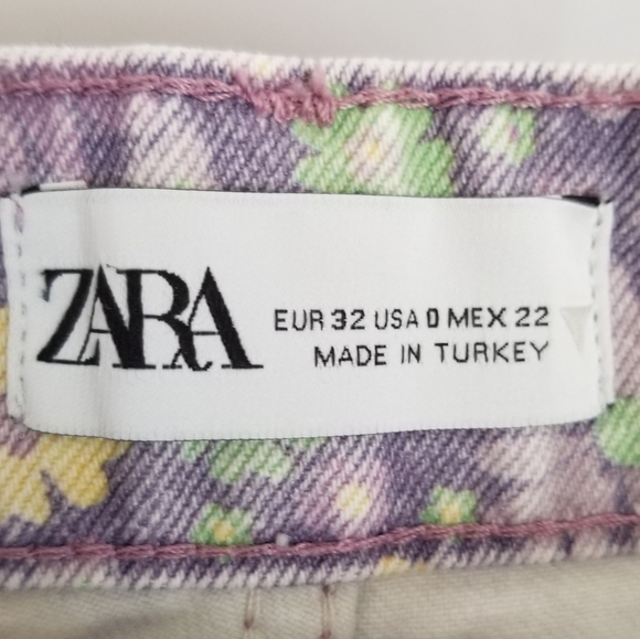 Zara Purple Daisy Printed Denim Shorts Size 0 - Picture 6 of 6